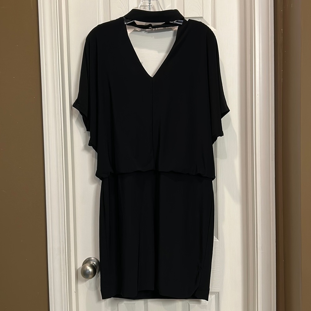 NWT, White House Black Market black dress size Medium